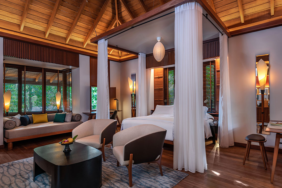 The-Datai-Langkawi---Rainforest-Villa-(bedroom)