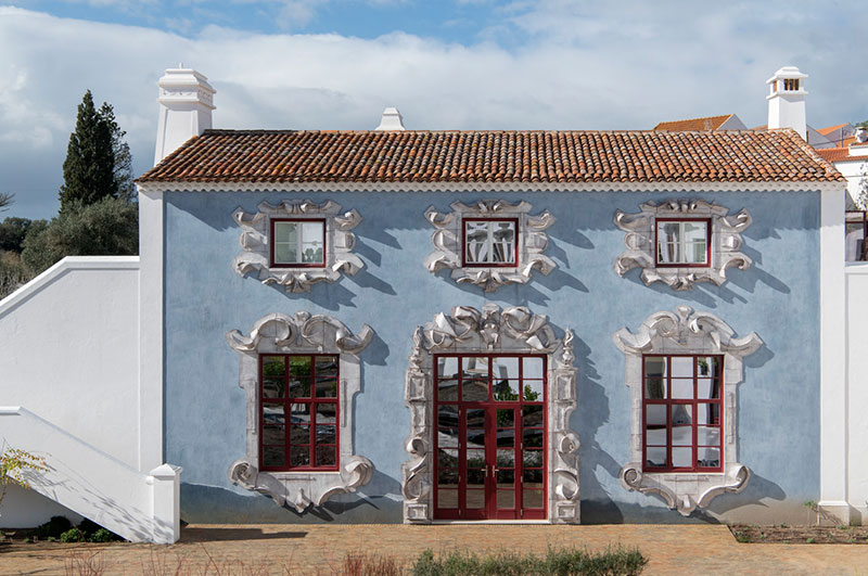 Vermelho hotel